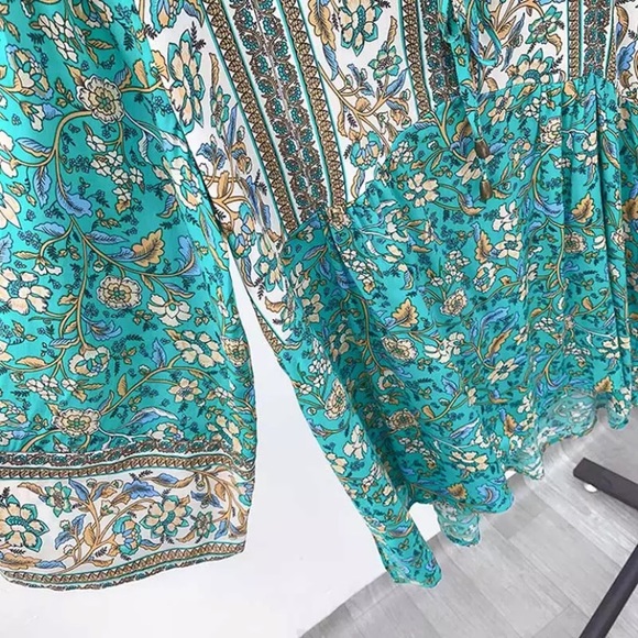 Green Bohemian Floral Button Neck 3/4 Sleeve Blouse Top w/ Tie - Picture 8 of 9